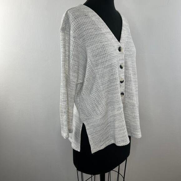 SUNDAY IN BROOKLYN Gray Waffle Knit V-Neck Button Front Pullover Sweater Size M - Picture 6 of 11